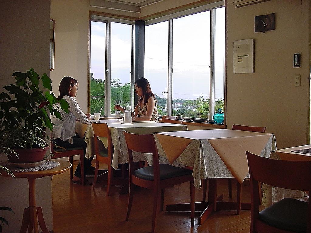 Hillside Inn Sirocco Tateyama  Buitenkant foto